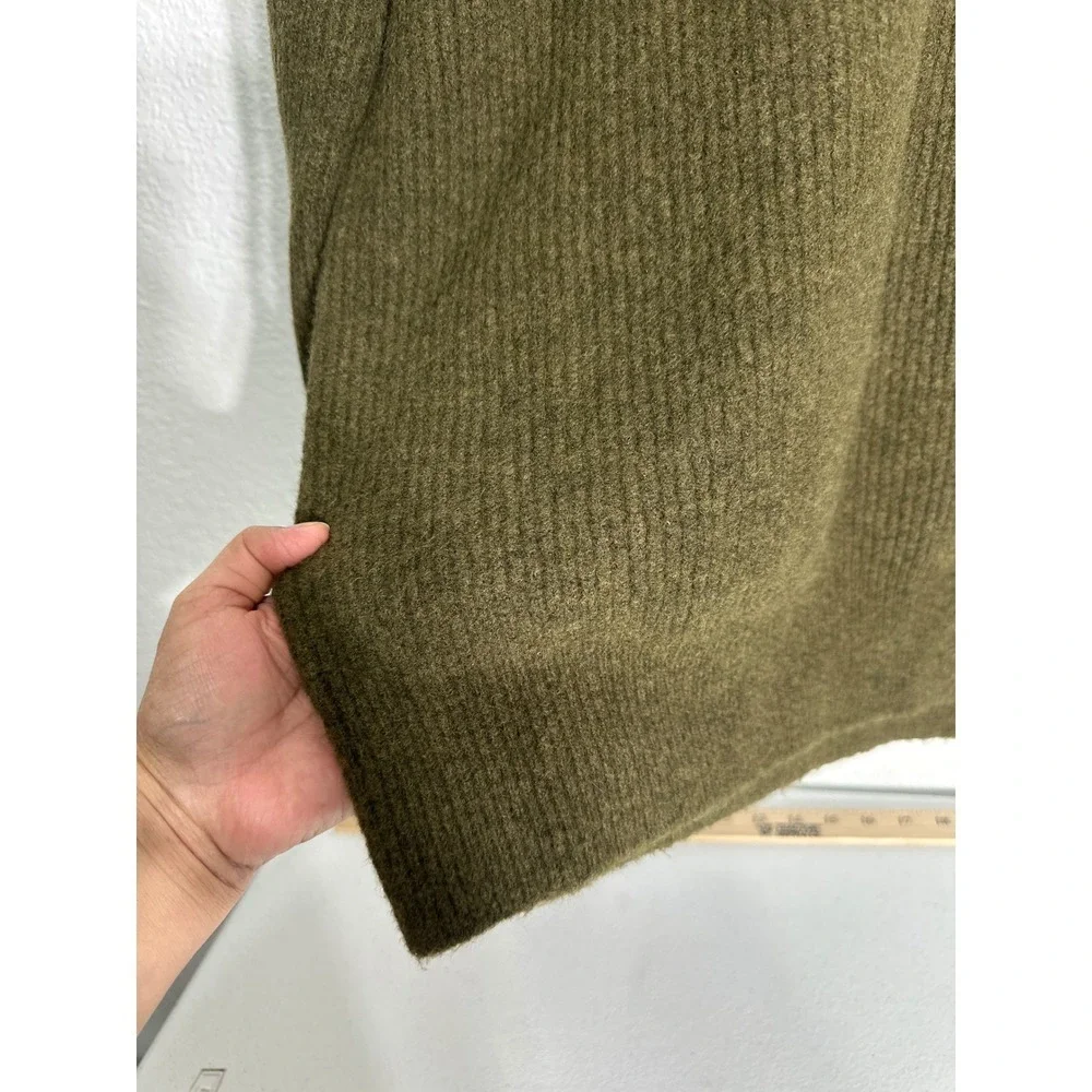 UNIQLO  Souffle Yarn Quarter Zip Sweater Size L